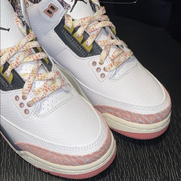 Jordan 3 Retro Big kids Sneakers in White and Pink Vintage Floral. Brand New‼️ - Picture 11 of 11